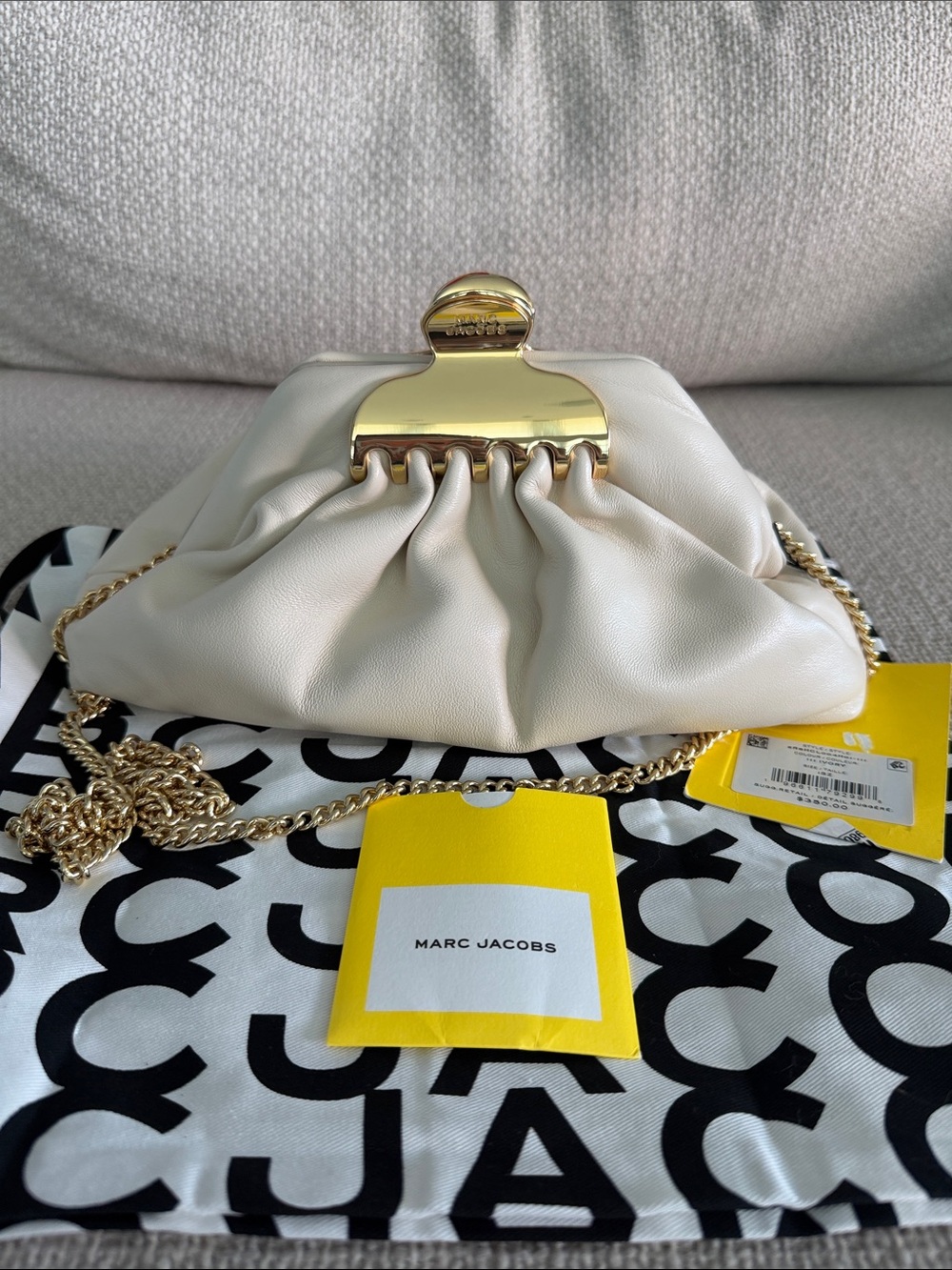 BNNW Marc Jacobs Small Claw Clip Clutch Ivory